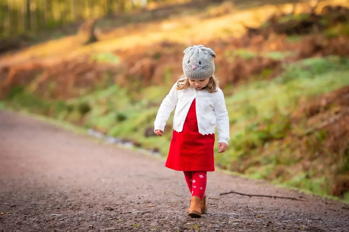 Encouraging Toddler to Dress Themselves